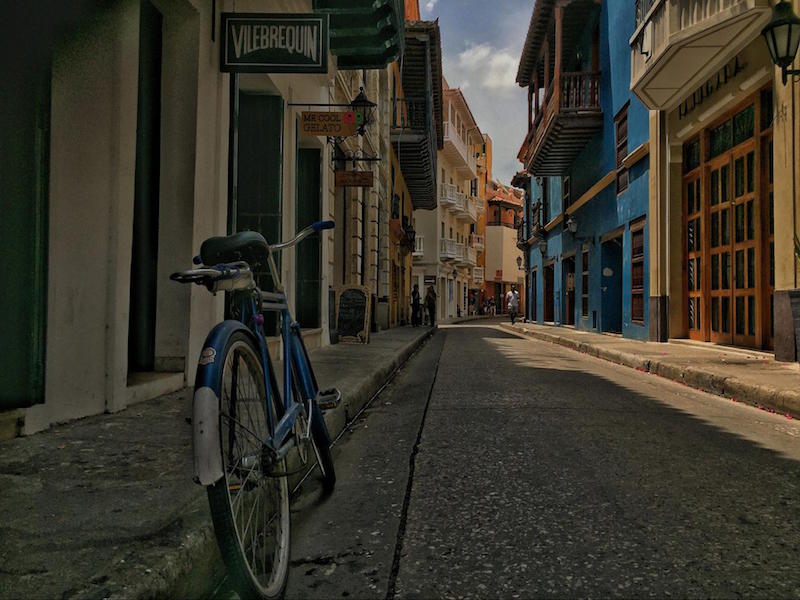 Blue bicycle on a Columbian street
