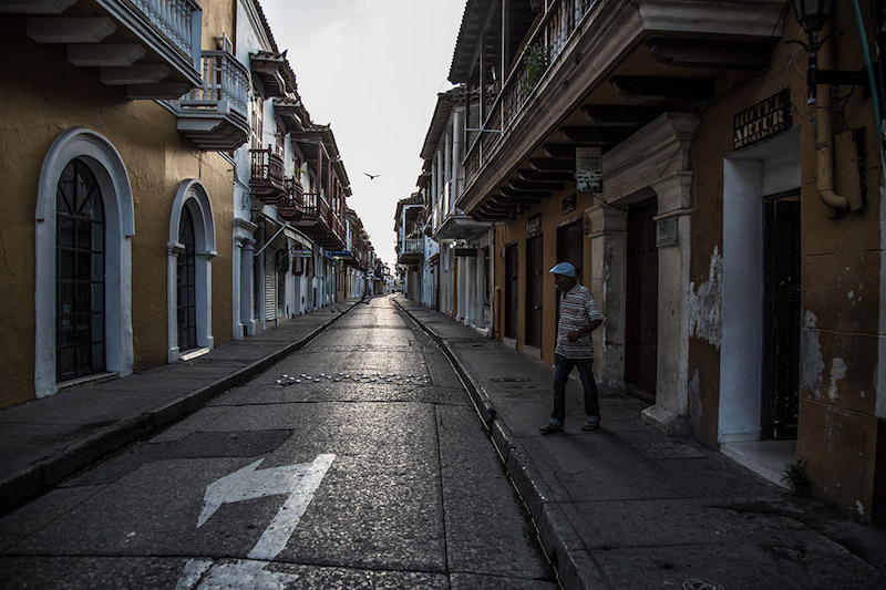 An almost deserted Columbian street